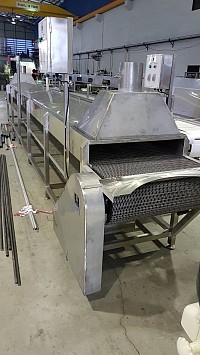 Exhaust box